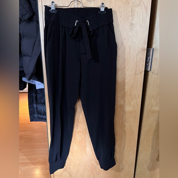 Dynamite Black Tie-Waist Jogger Pants Lightweight Dressy Casual Size [Small] - Picture 1 of 1